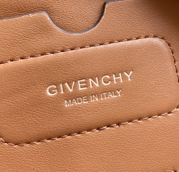 Envy Hold - Givenchy Bags - 411 Cheap