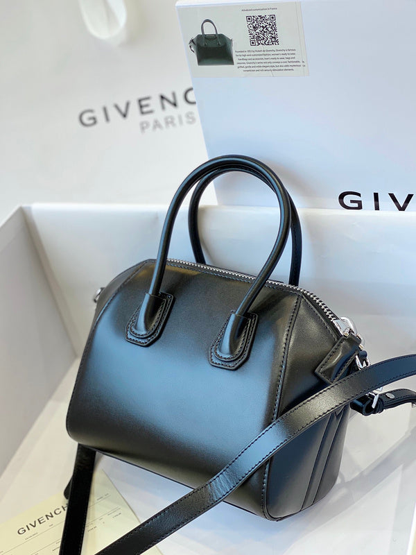 Envy Hold - Givenchy Bags - 392 Online Sale