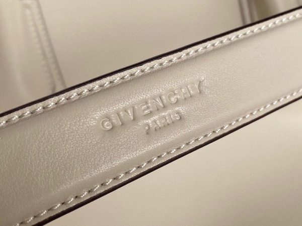 Envy Hold - Givenchy Bags - 407 For Cheap