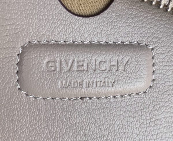 Envy Hold - Givenchy Bags - 402 For Discount