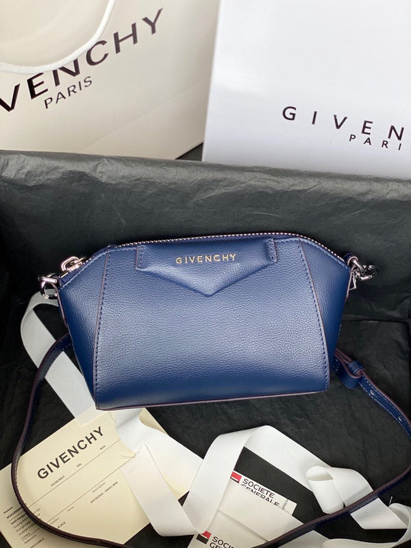 Envy Hold - Givenchy Bags - 395 Online