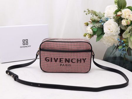 Envy Hold - Givenchy Bags - 330 on Sale