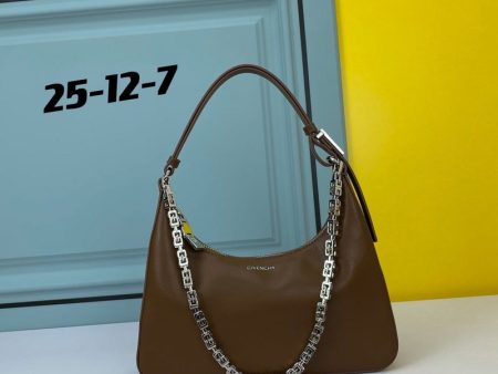 Envy Hold - Givenchy Bags - 240 on Sale